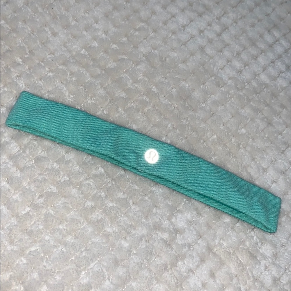 Lulu lemon head band